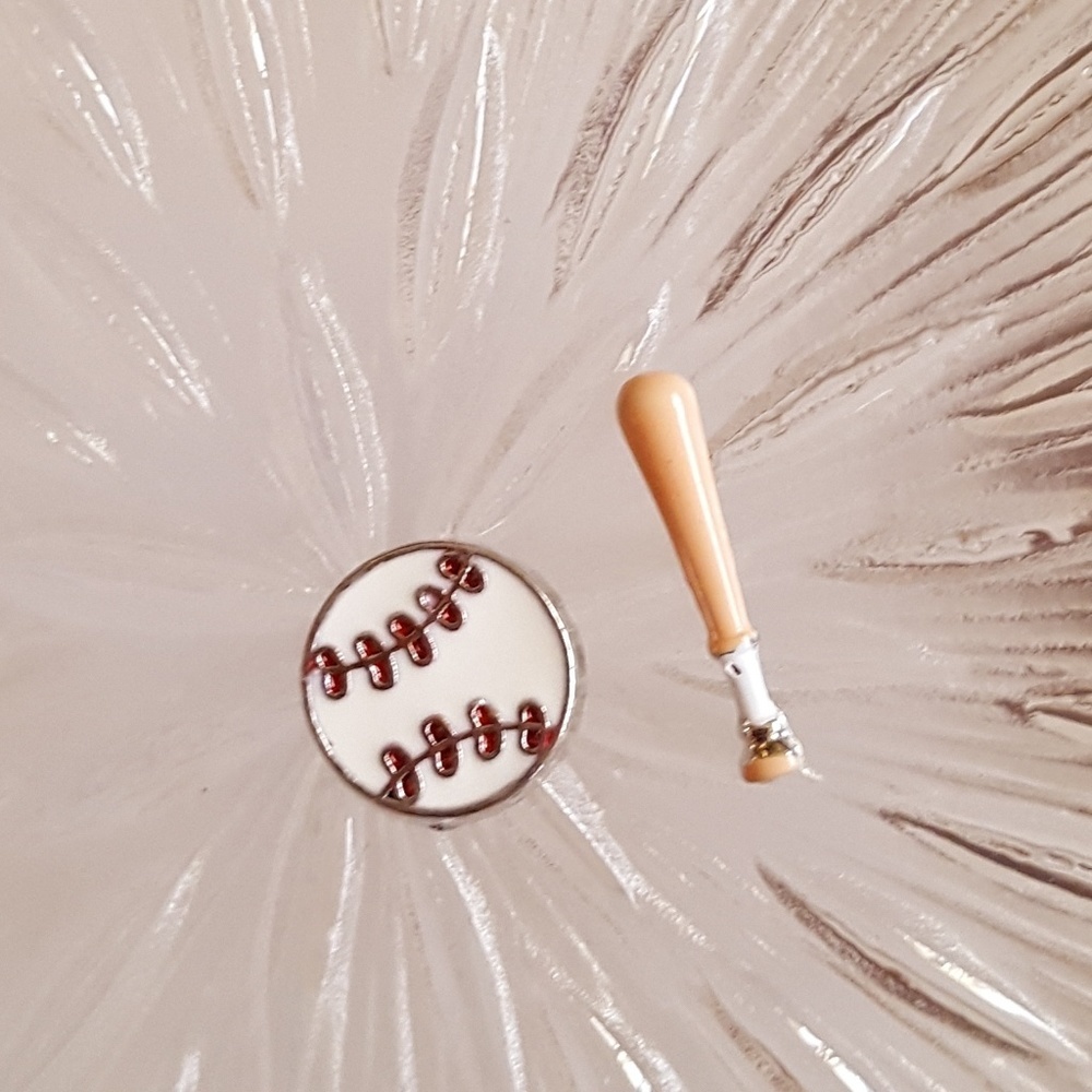 𝅺Bundle of 2 Baseball Floating Charms